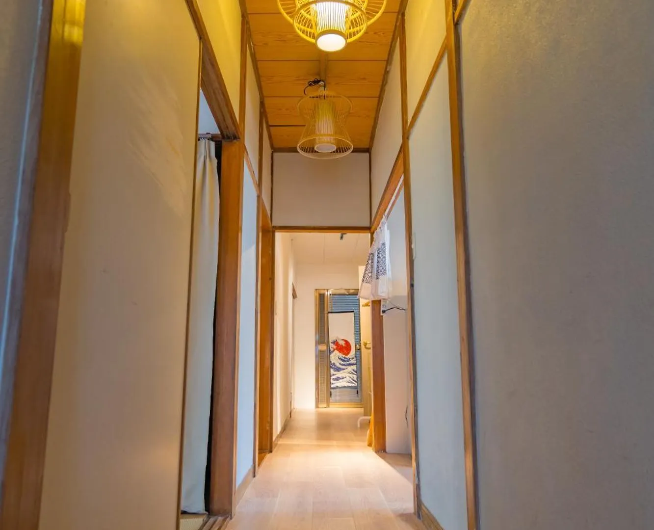 Apartament 竹の隠れ家：自然豊かな遊歩道ある完全貸切一軒家、静寂と利便性が交わる場所、芦ノ湖まで車で10分- Ashinoyu 0*,